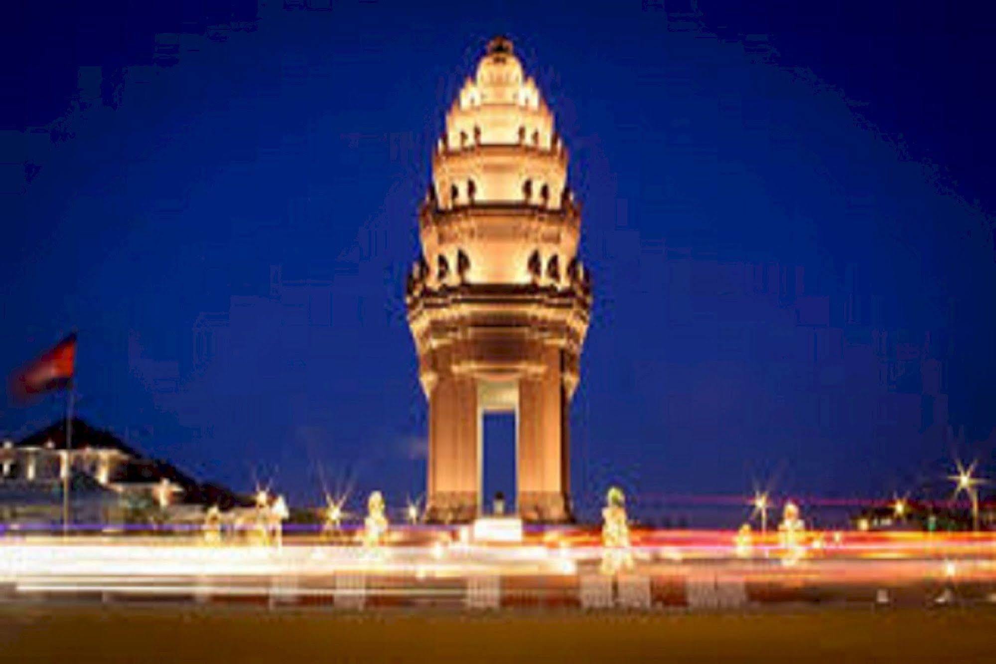Eman Bkk Hotel Phnom Penh Exterior foto