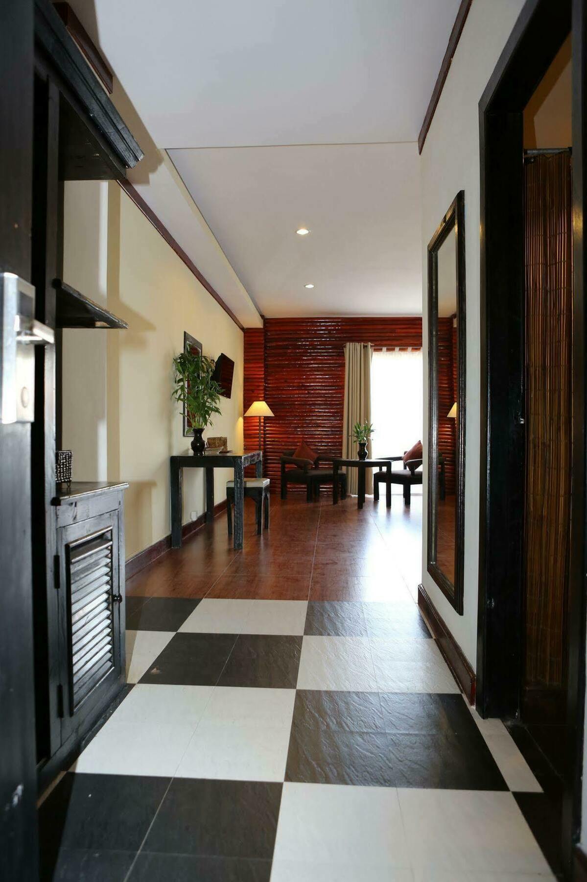 Eman Bkk Hotel Phnom Penh Exterior foto